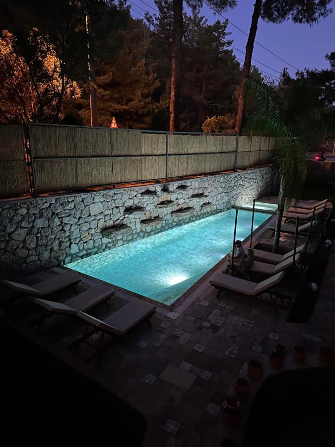 Esmahan Forest And Pool By Zehra Suites 马尔马里斯 外观 照片
